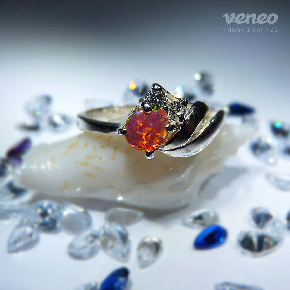 Vega – prsten s brazilským opálem a čirými zirkony, Materiál: Stříbro, ryzost 925/1000