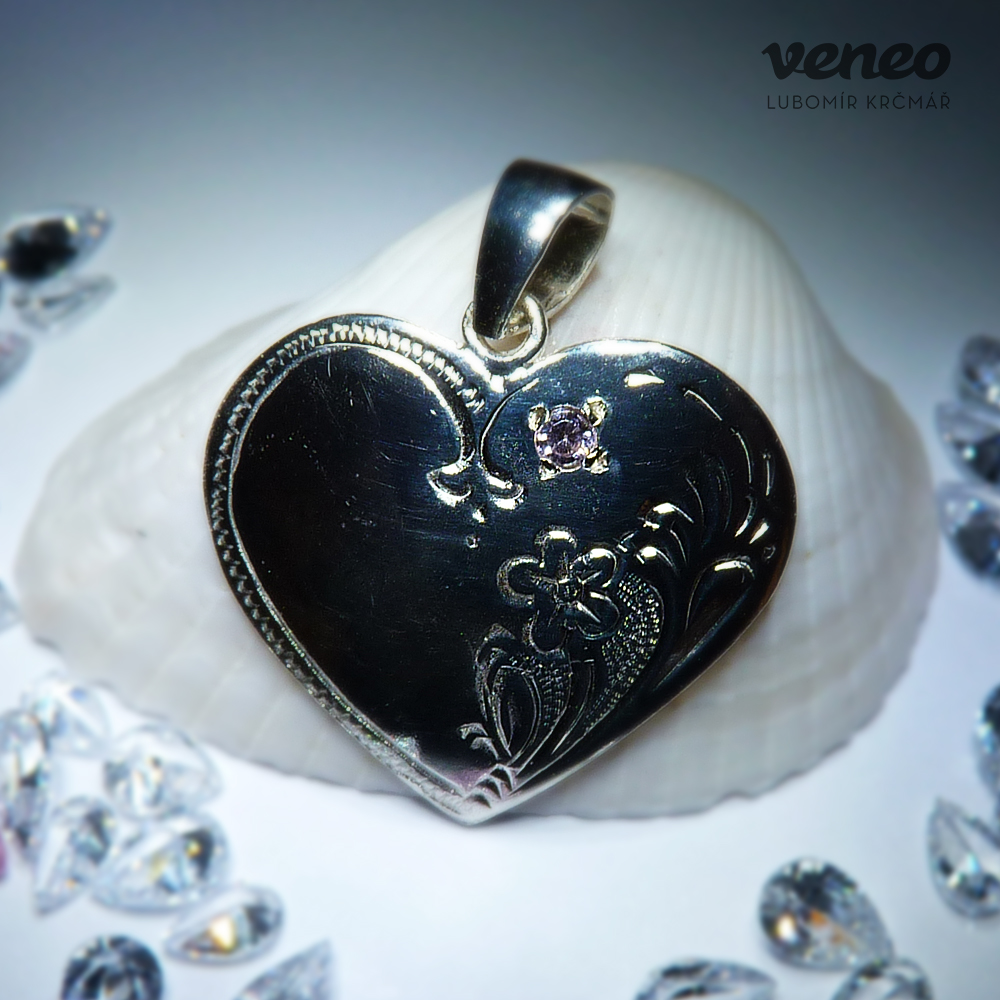 Srdce 3069 - přívěsek ve tvaru srdce s růžovým zirkonem , Materiál: Stříbro, ryzost 925/1000